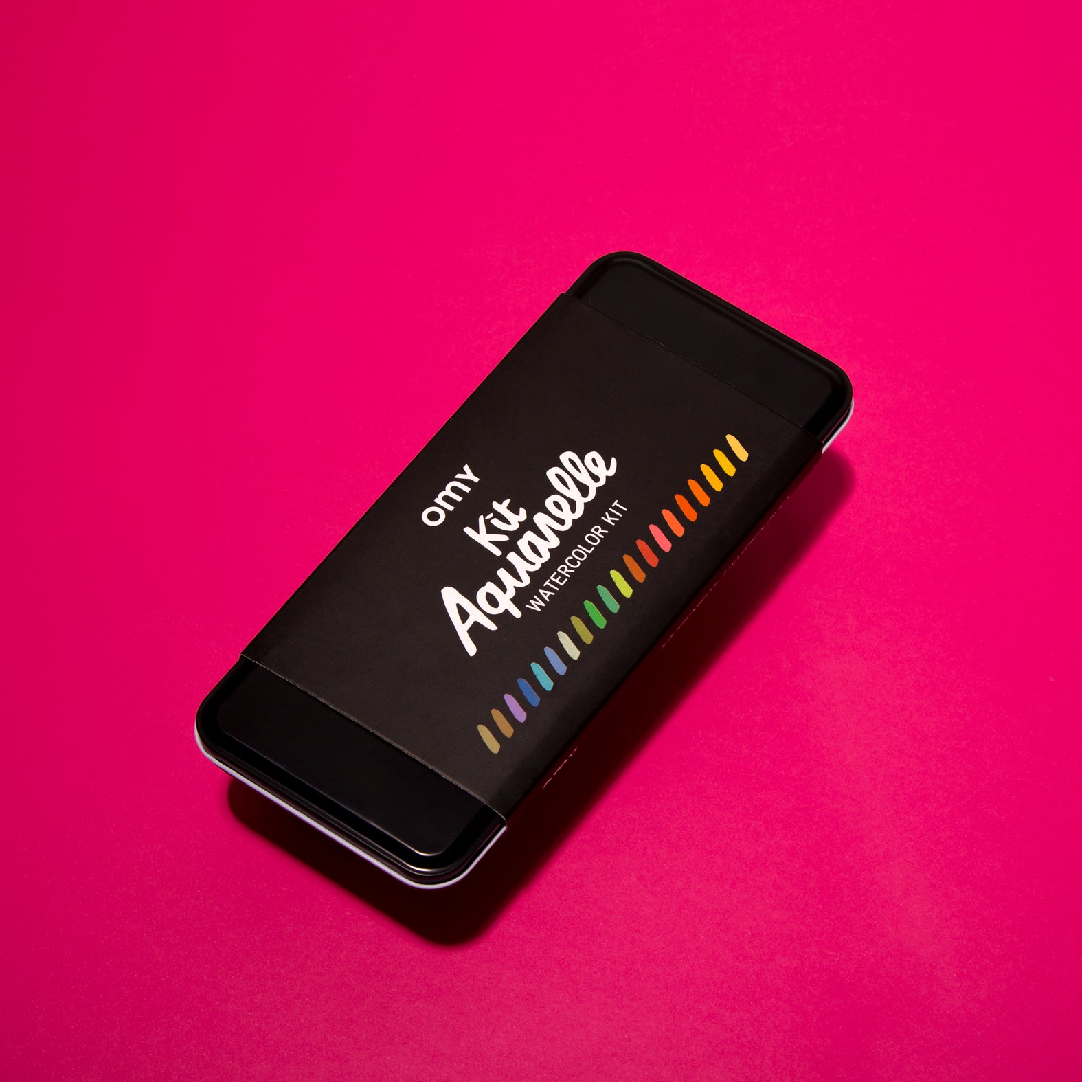 Kit Aquarelle OMY fermé, coffret compact et élégant pour dessiner et peindre partout facilement