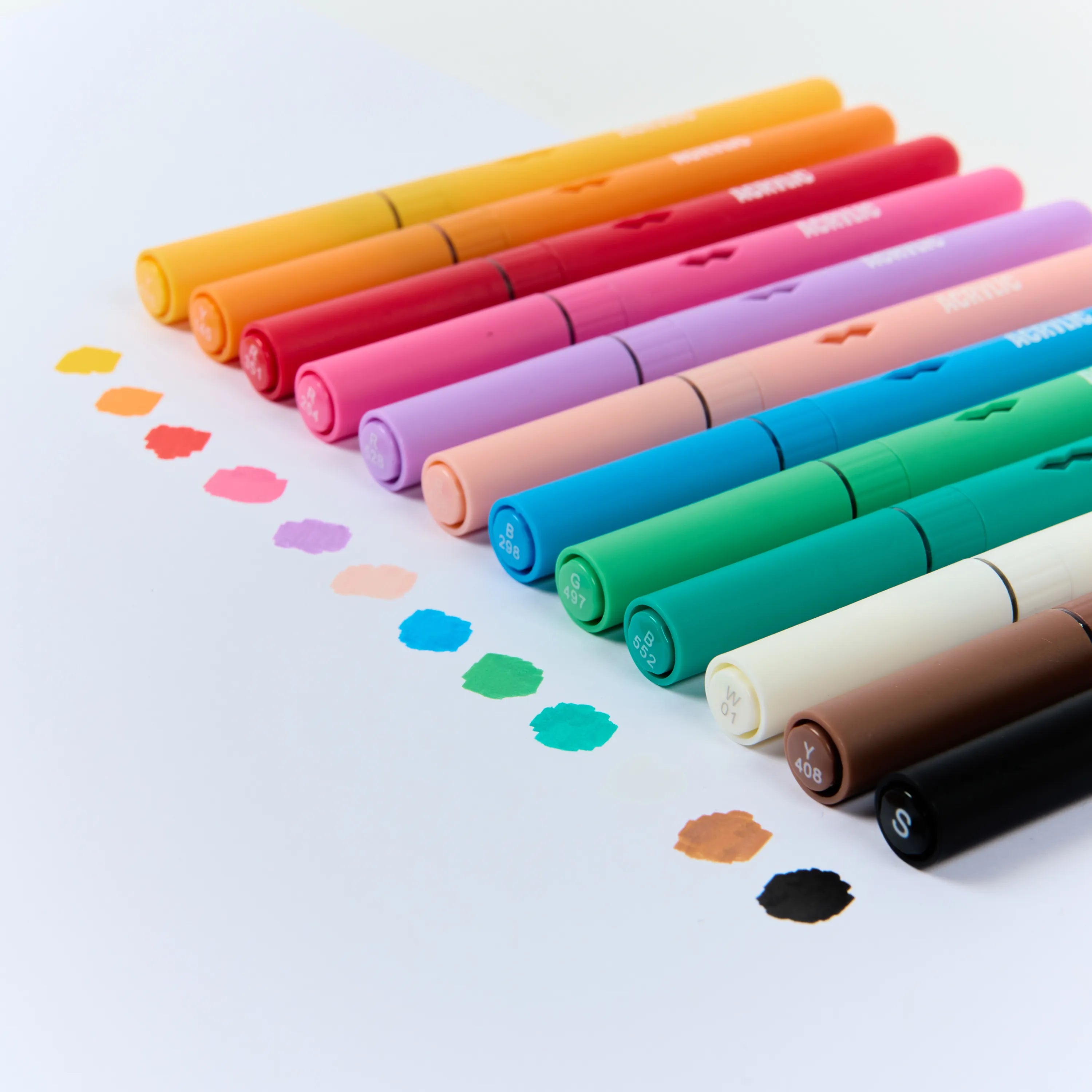 Alignement de feutres Brush Power OMY avec aperçu des différentes couleurs.