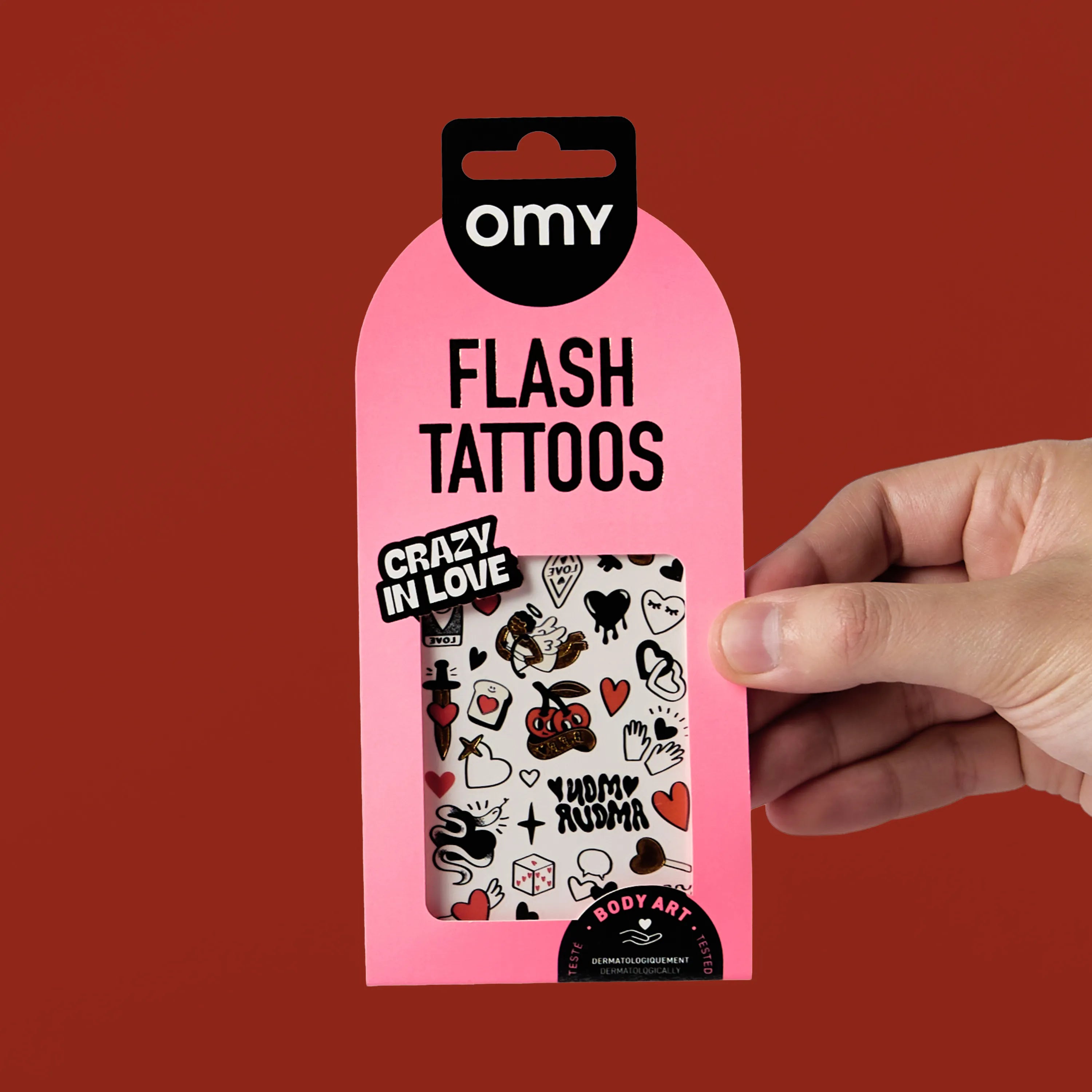 Packshot avant flash tattoos crazy in love