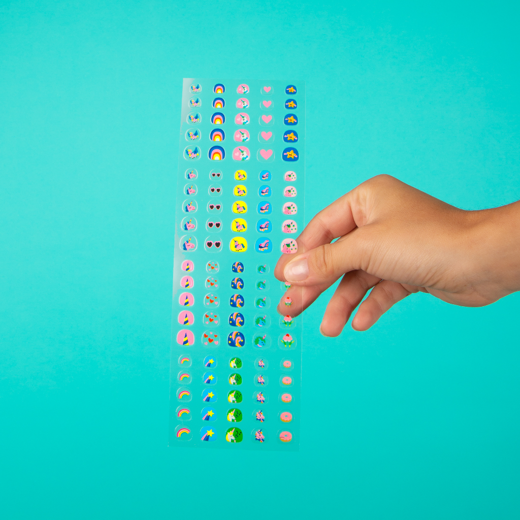 Planche de 200 gommettes d’ongles Lily la licorne - nail stickers enfant
