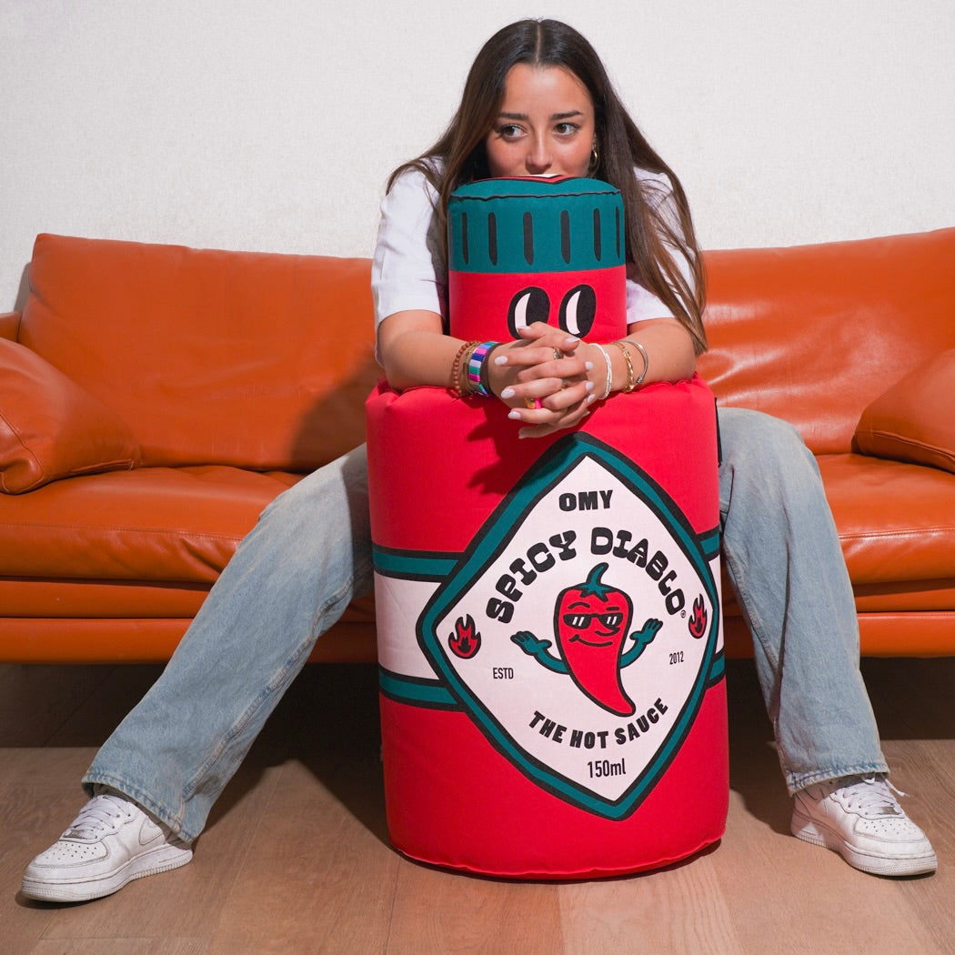 Coussin géant gonflable OMY Spicy Diablo – Assise confortable et design original en déco