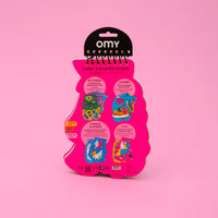Dos du carnet d'activités stickers Lily OMY en forme de licorne rose : 60 stickers, 6 décors, 2 puzzles et 2 Lily à personnaliser, dès 3 ans