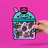 Fabulous Stickers Bubble Tea OMY, planche de stickers vinyle holographiques et fluorescents en forme de bubble tea, sur fond rose