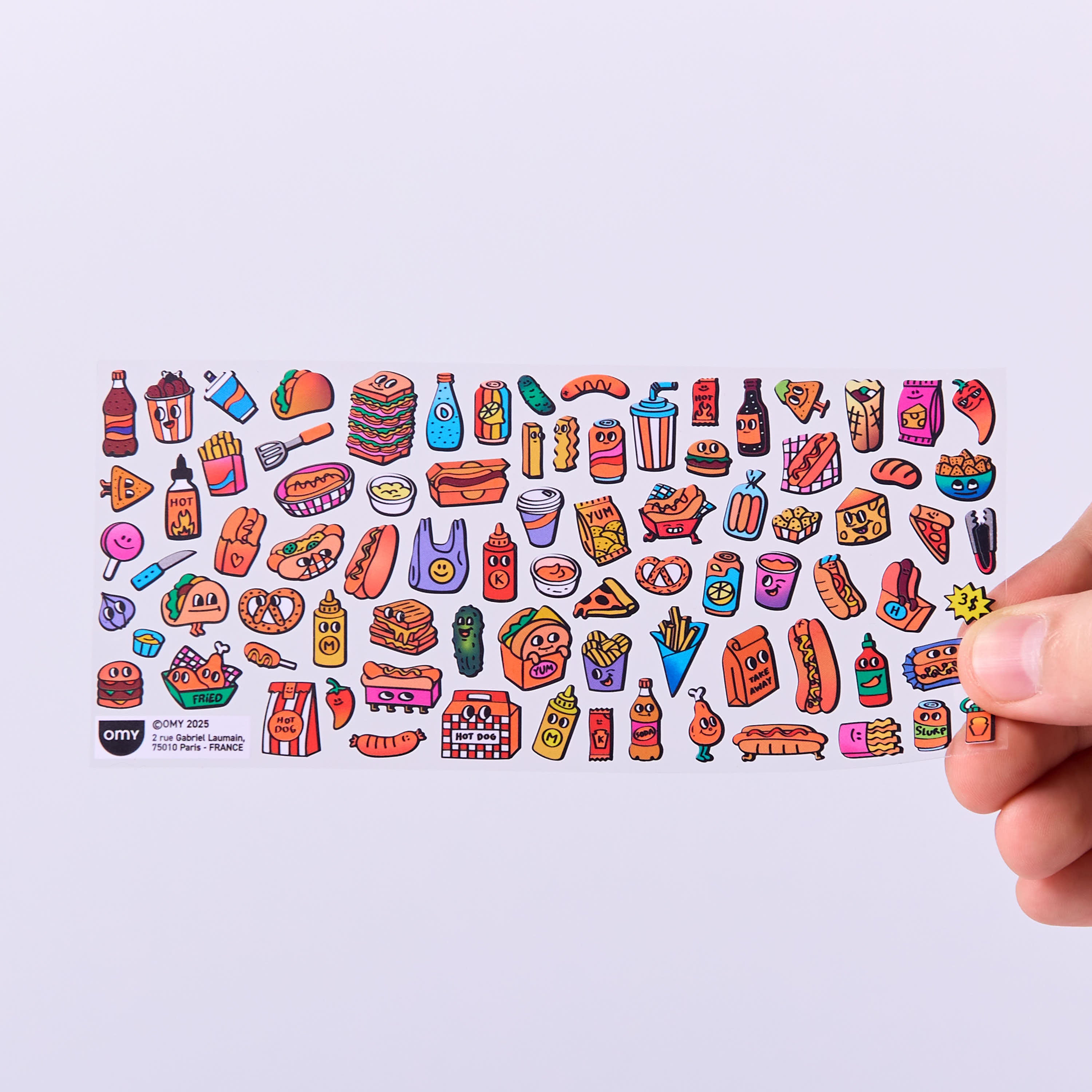 Planche de stickers vinyle Fabulous Stickers supermarket OMY illustrations de hot dogs, snacks et produits street food
