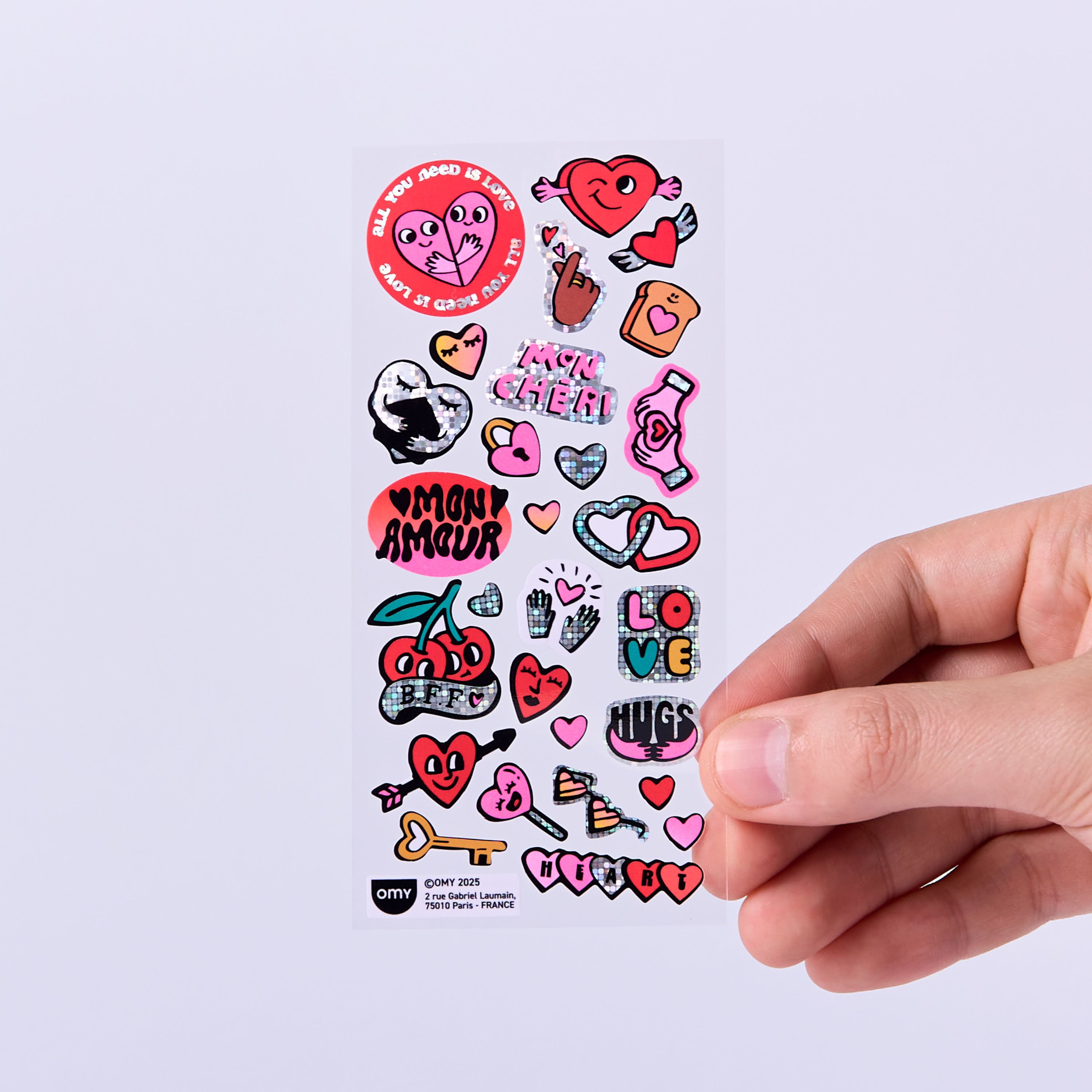 Planche de Fabulous Stickers Iconic Love OMY avec cœurs, messages love, hugs et symboles affectueux, stickers holographiques