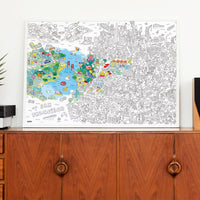 Poster Los Angeles parcialmente colorido pendurado na parede – ideia de decoração criativa.